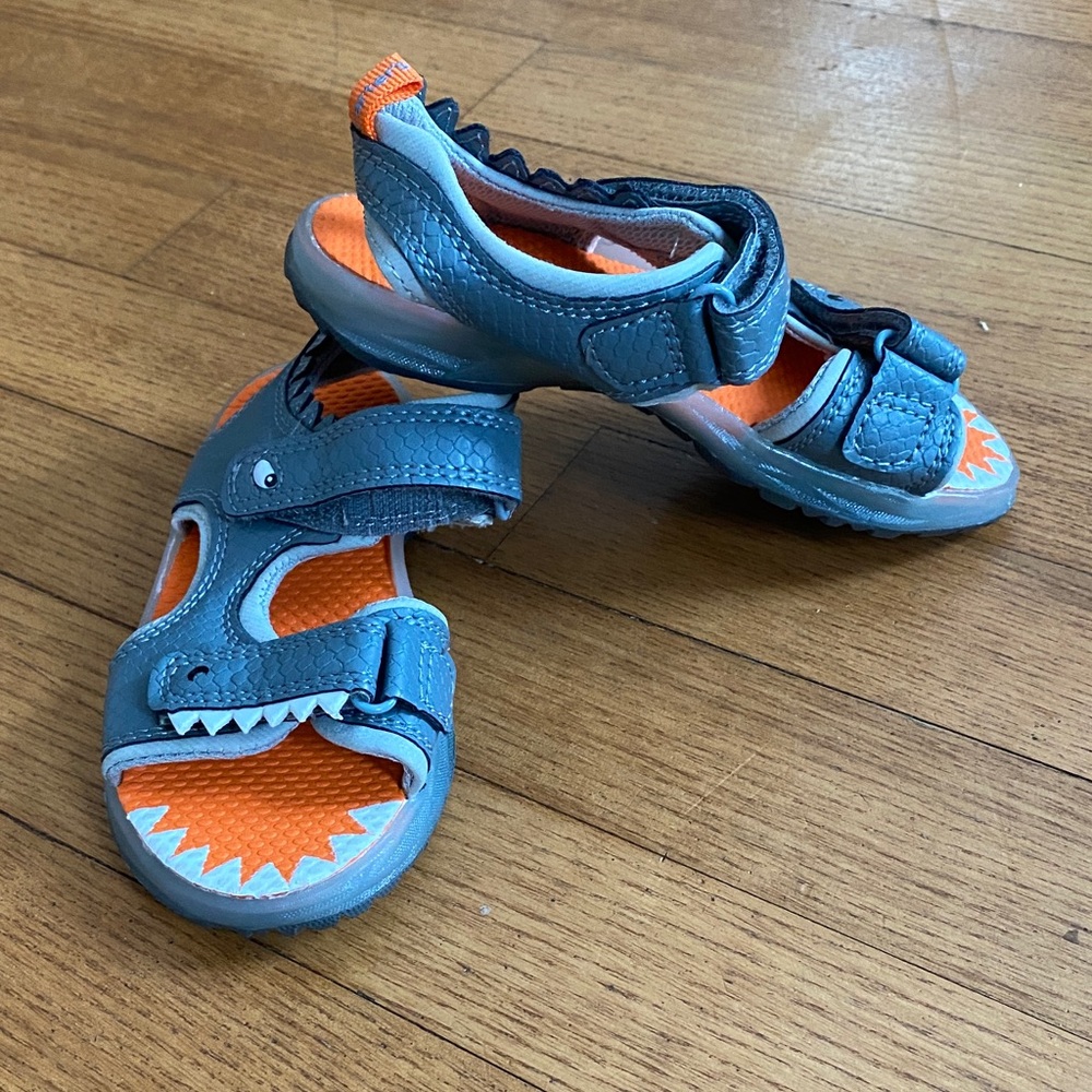 NWOT! Carter's Blue and Orange Little Kids 9 Shark Sandals w/ Adjustable Straps